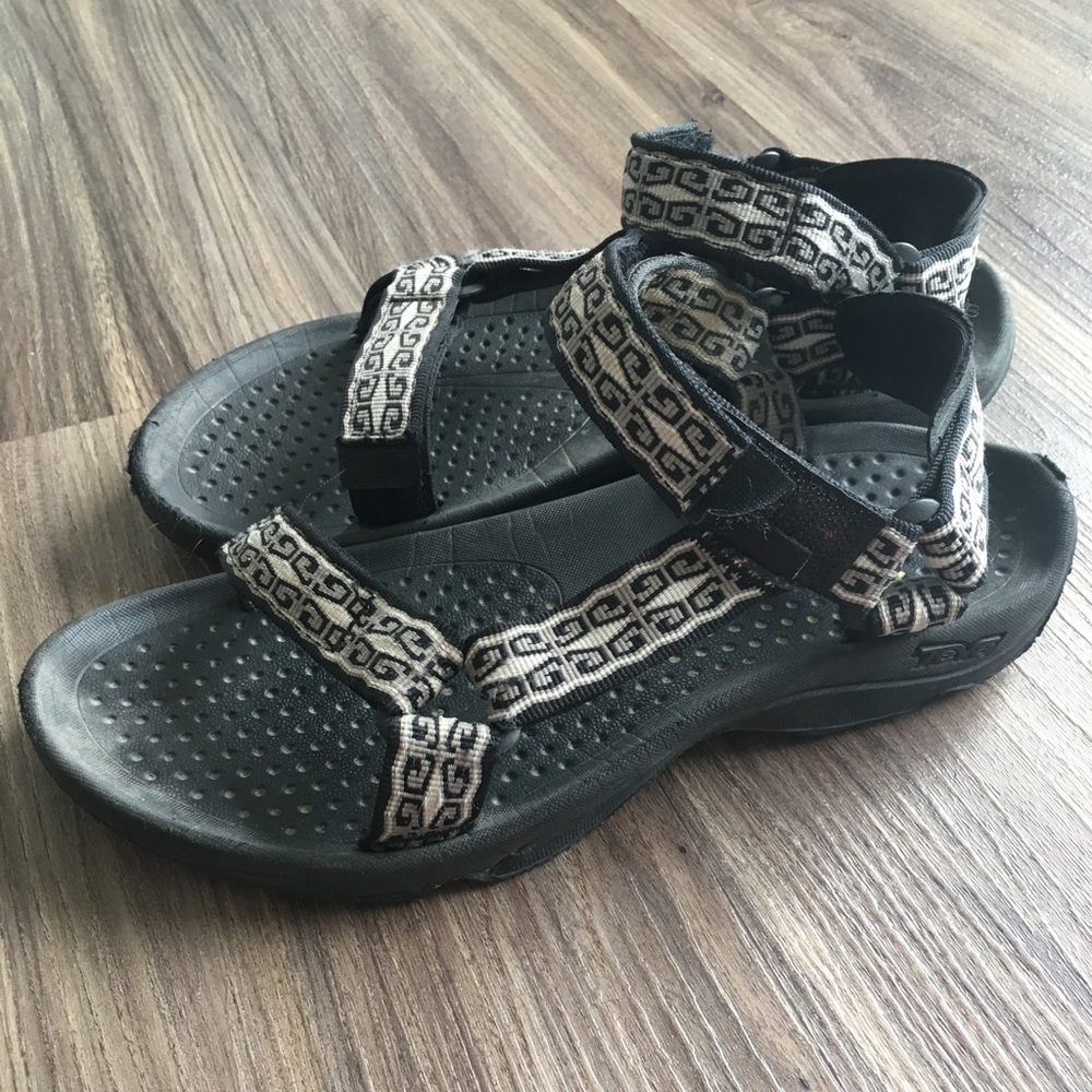 Women’s Tevas